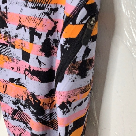 Lululemon Athletica Speed Up Crop 21” Inversion Multi color tight leggings SZ 6 - Picture 5 of 15